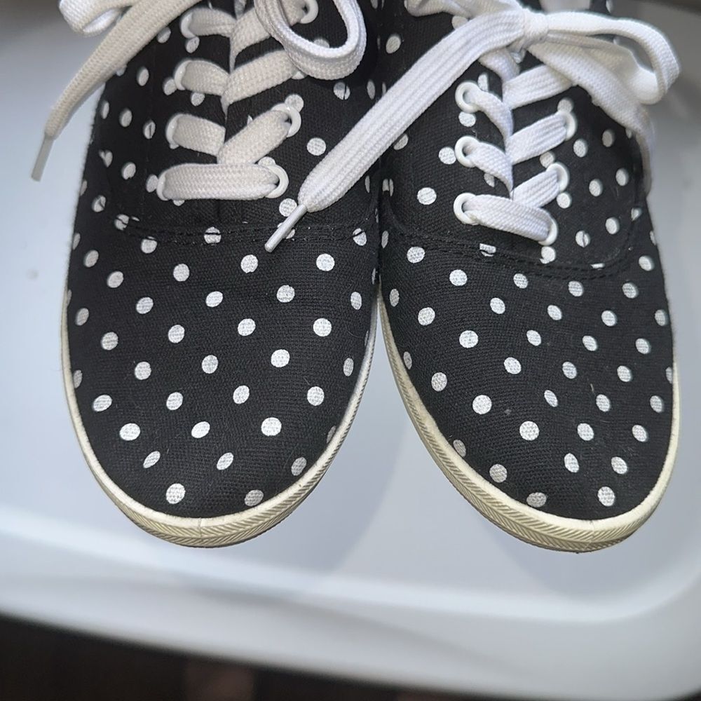 City Lights (JC Penney) Olivia Black and White Polka Dot Sneakers - Size 7 - Picture 2 of 8